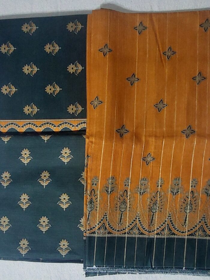 3 Piece Unstitched Printed Khaddar Winter Suit